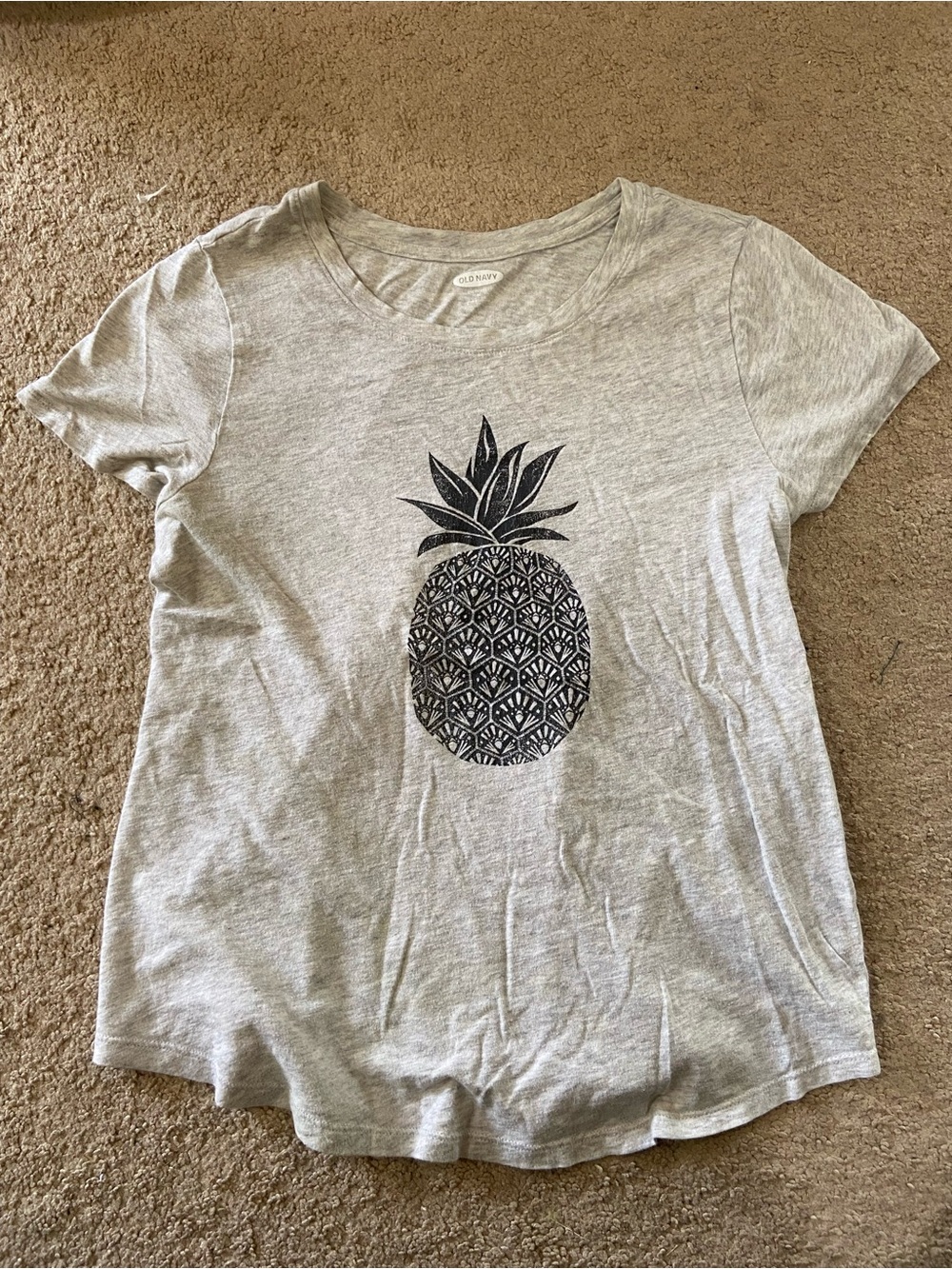 Cute Old Navy Women's Gray Pineapple Graphic Tee